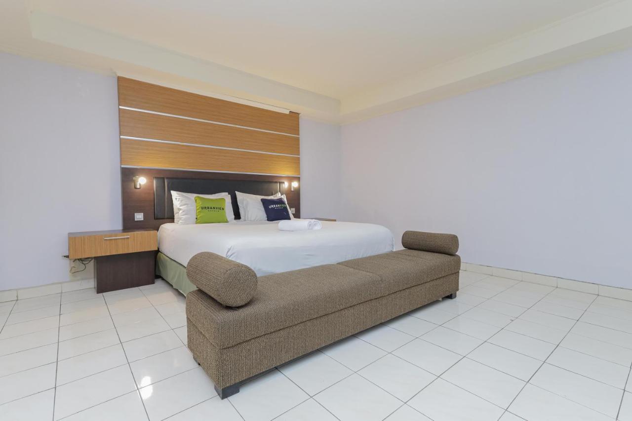 Urbanview Hotel Taman Suci Denpasar Exterior foto