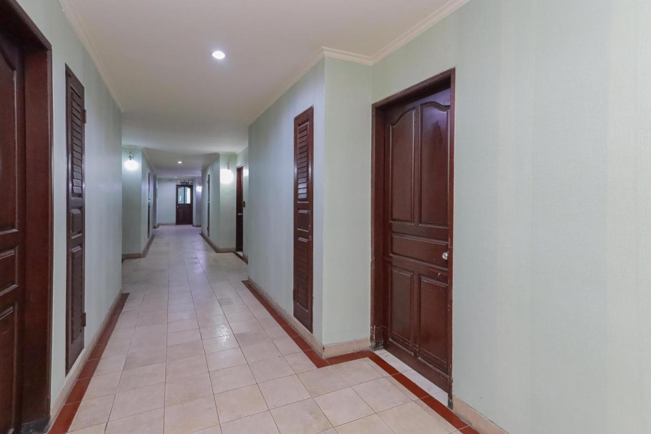 Urbanview Hotel Taman Suci Denpasar Exterior foto