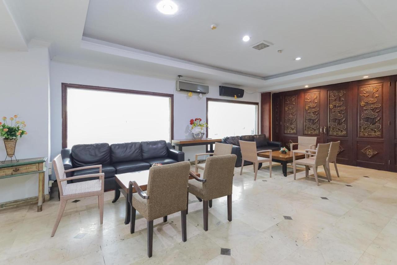 Urbanview Hotel Taman Suci Denpasar Exterior foto