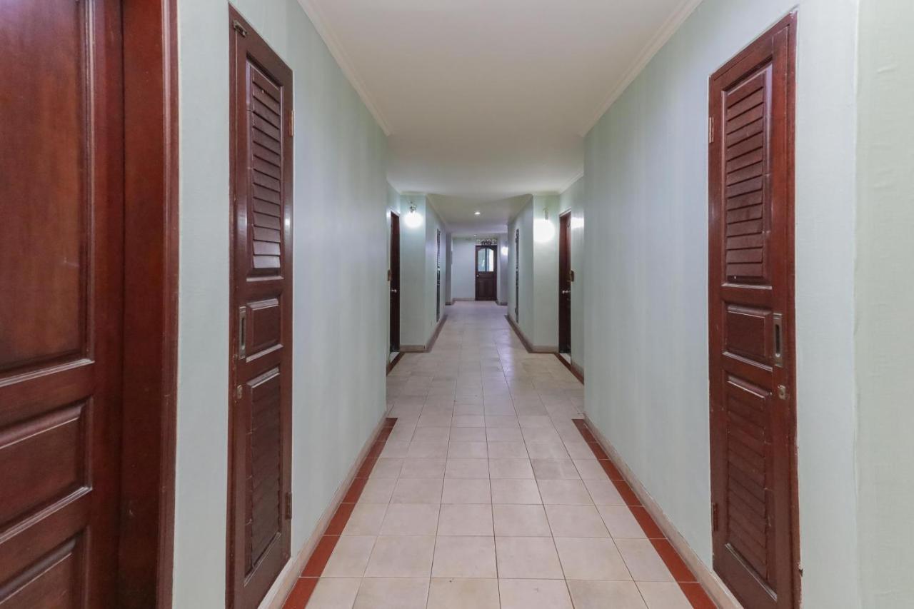 Urbanview Hotel Taman Suci Denpasar Exterior foto